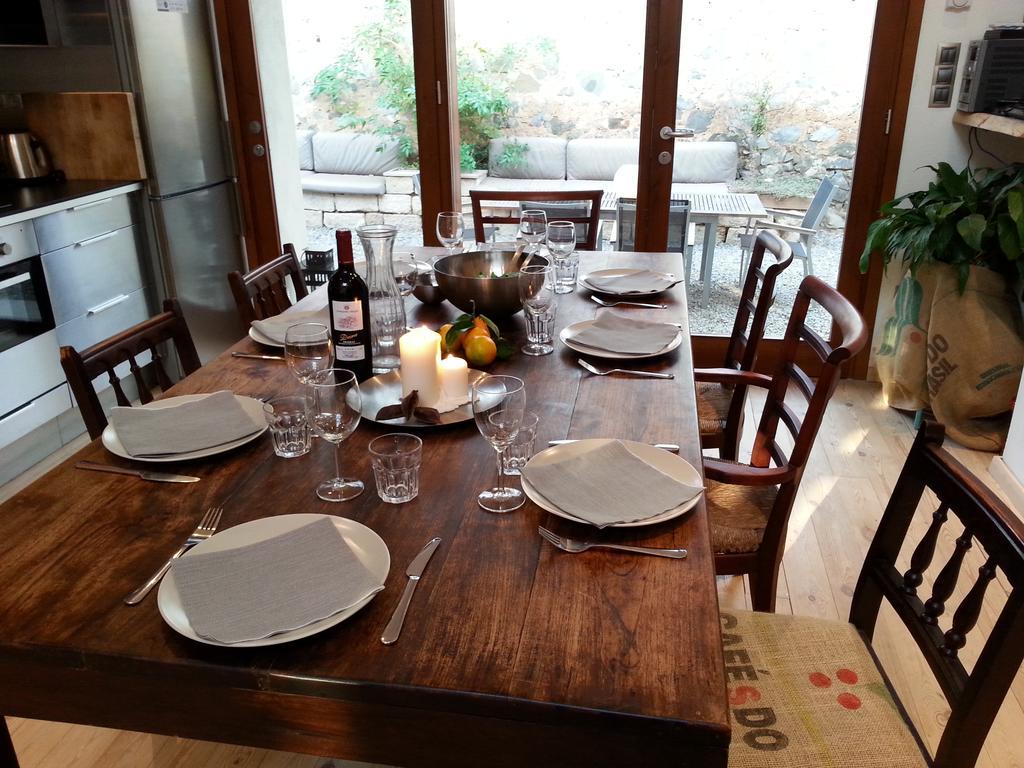 Casa Vella Del Panta Guest House Riudecanyes ภายนอก รูปภาพ